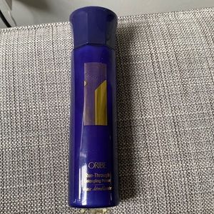 Oribe run through detangling primer